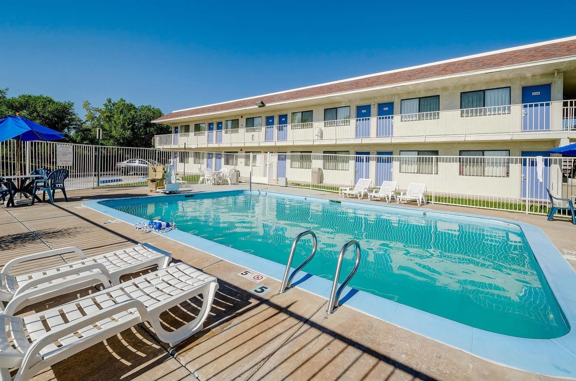 Park Inn By Radisson, ת'ורנטון מראה חיצוני תמונה